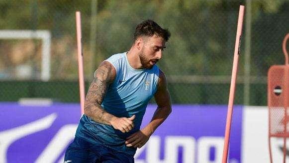 Lazio, si rivede in campo Mario Gila: allenamento in gruppo a Formello - FOTO
