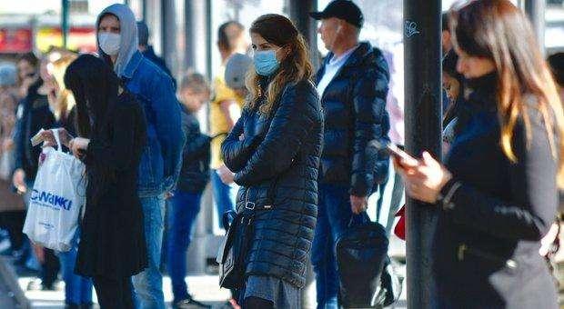 Coronavirus, il piano del Governo per convivere col Covid-19: i 5 punti base