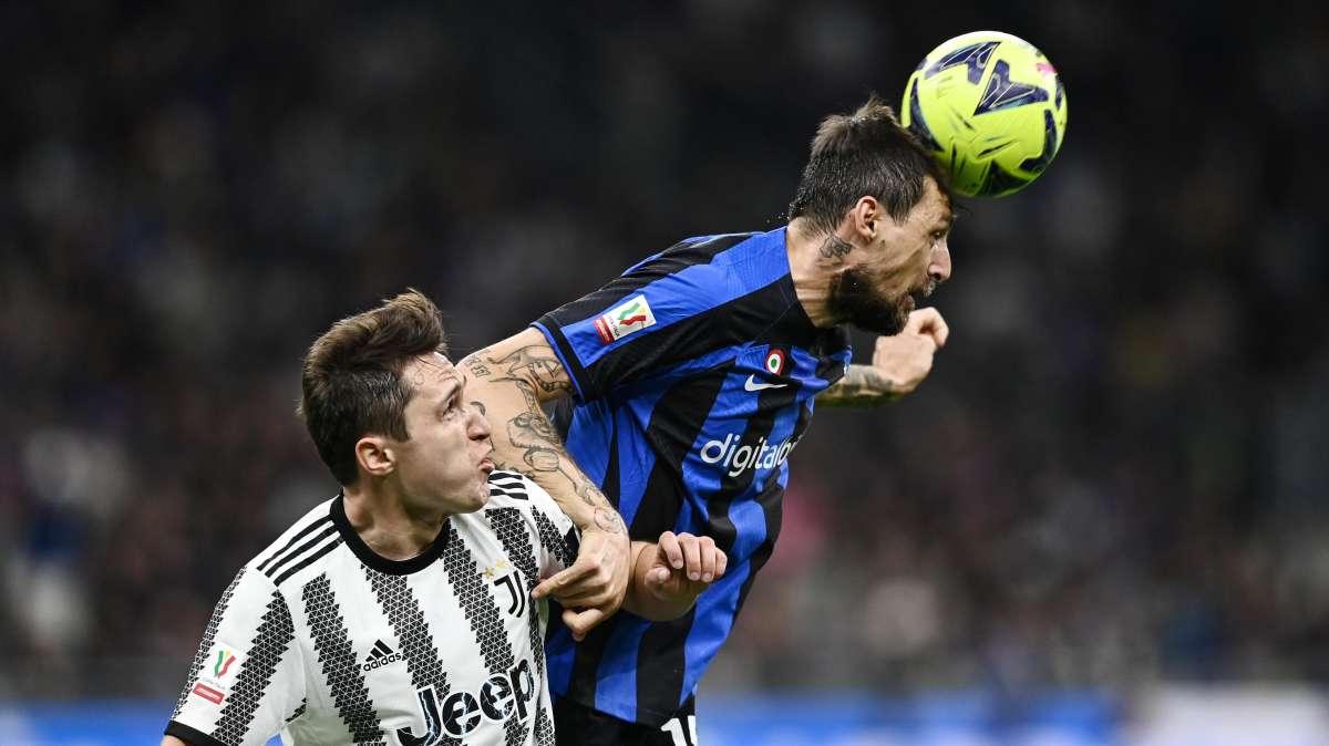 Calciomercato, Acerbi vuole rimanere a Milano: si discutono le cifre del riscatto