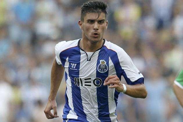 ESCLUSIVA - Non solo El Ghazi, con Mendes si parla di Ruben Neves. L'ag.: "Diverse italiane su di lui"