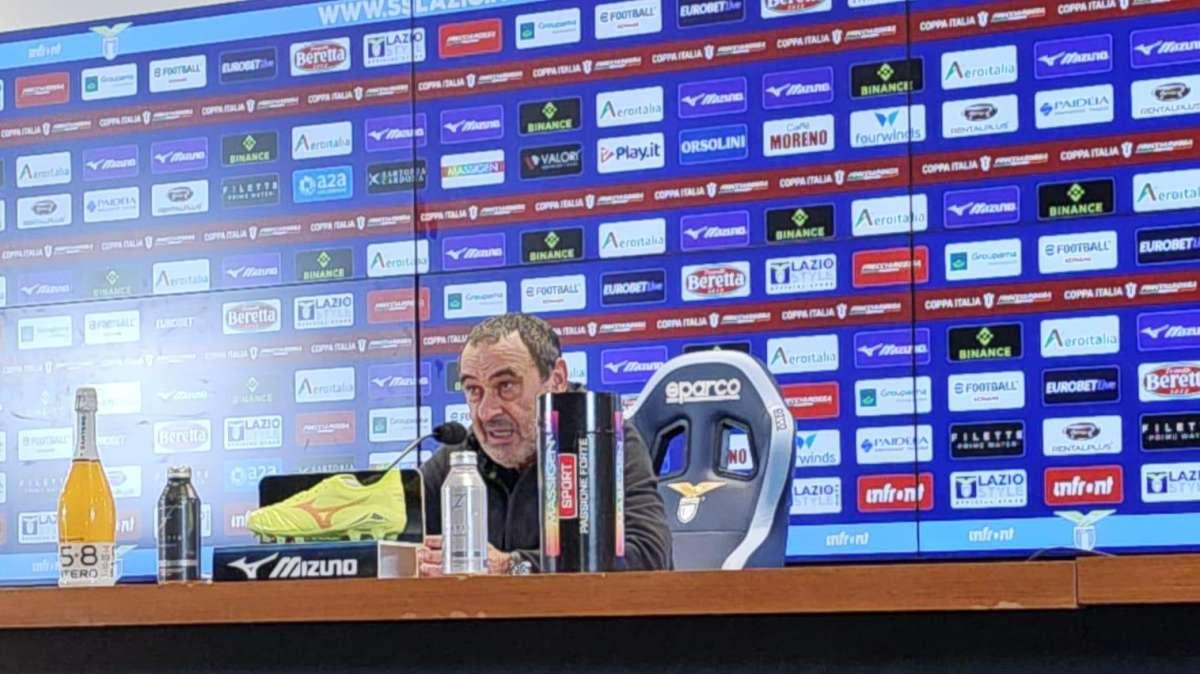 RIVIVI LA DIRETTA - Lazio - Roma, Sarri in conferenza: "Vittoria che ci sta stretta. Ora recuperiamo tutti"