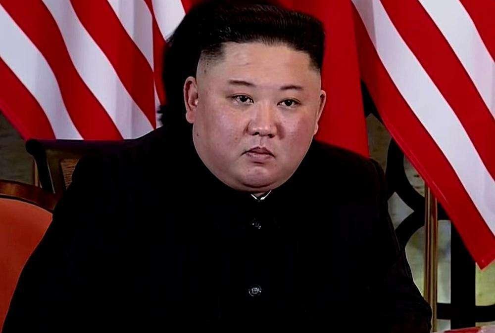 Corea del Nord / L'indiscrezione: "Kim Jong-Un è morto". Per il Giappone è in stato vegetativo.