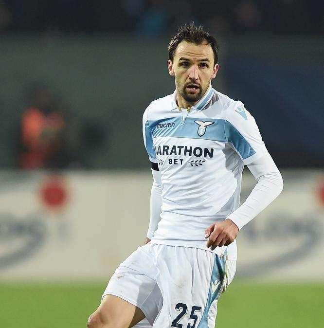 Calciomercato Lazio, Badelj e la richiesta di 8 milioni: con la cessione arriva un esterno?