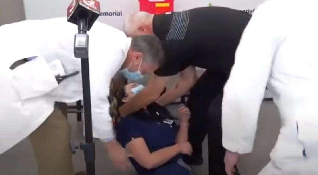 Vaccino Covid-19 / Video, infermiera sviene dopo l'iniezione: i medici però rassicurano tutti