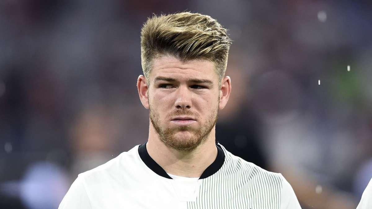 Villarreal, stagione finita per Alberto Moreno. L'amico Luis Alberto gli ha dedicato un pensiero a Cagliari