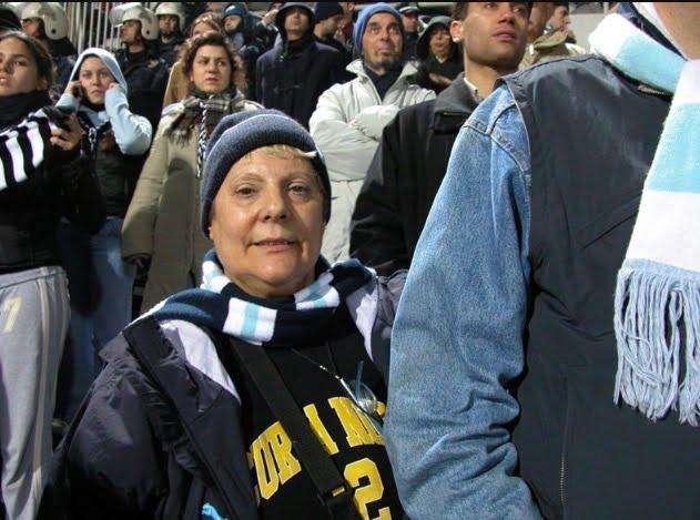 È morta Enza, "la mamma di tutti i laziali" e figura storica del Lazio Point di via Farini