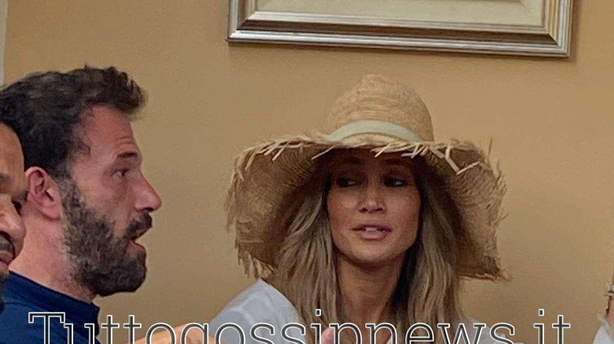 Jennifer Lopez e Ben Affleck in vacanza a Capri – FOTO ESCLUSIVE