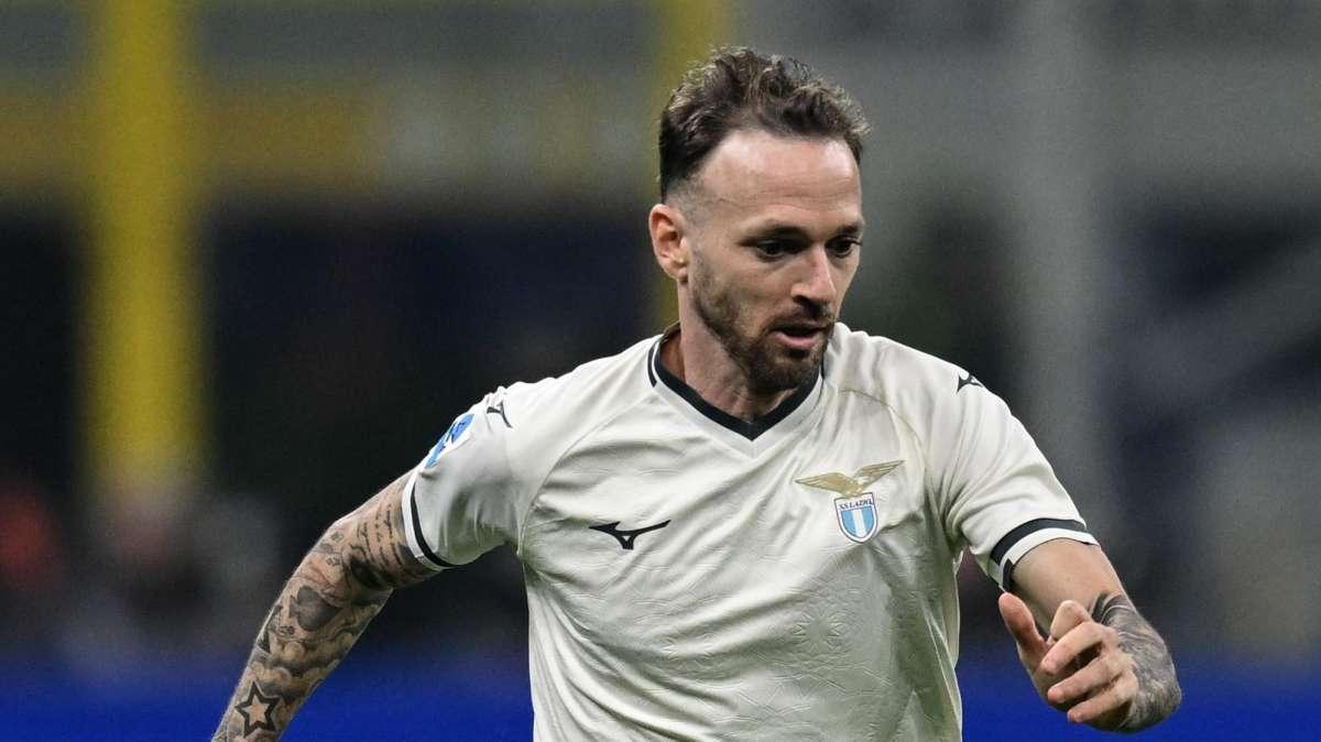 Lazio, Lazzari ai box: i tempi di recupero e quante gare salta