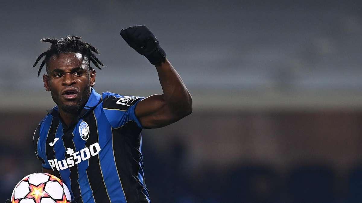 Atalanta, infortunio Zapata: il calciatore vola in Finlandia da un luminare
