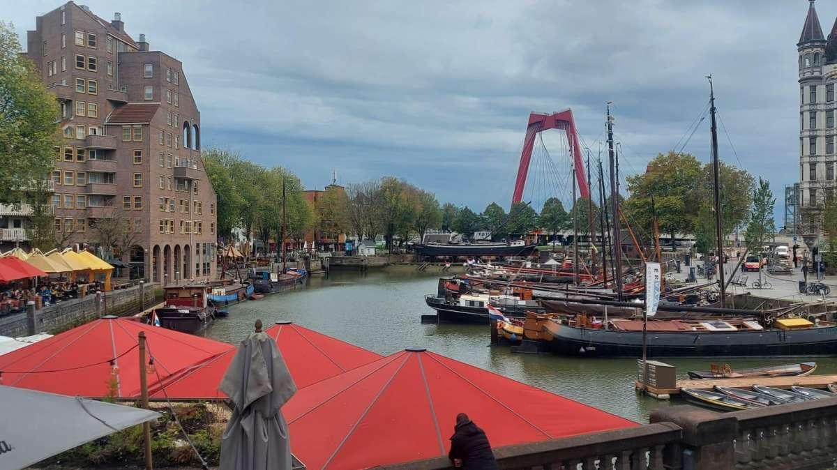 Lazio a Rotterdam tra nuvole e pioggia. Ma il De Kuip sarà caldissimo! - PHOTOGALLERY 