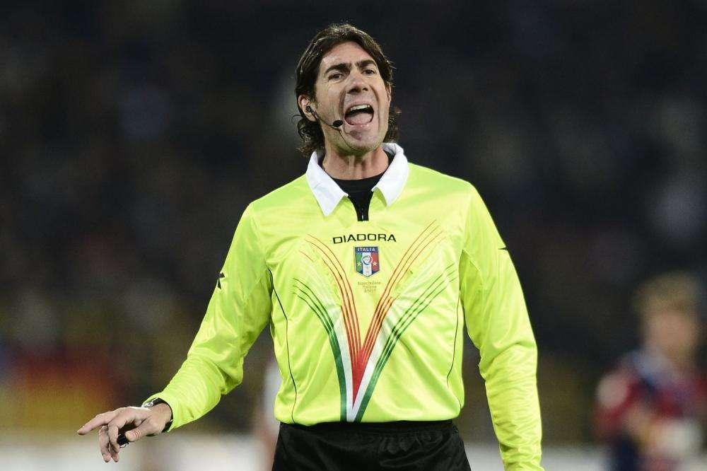 Roma, Bergonzi: "Fallo di mano di Mancini? Errore inconcepibile di Fabbri"