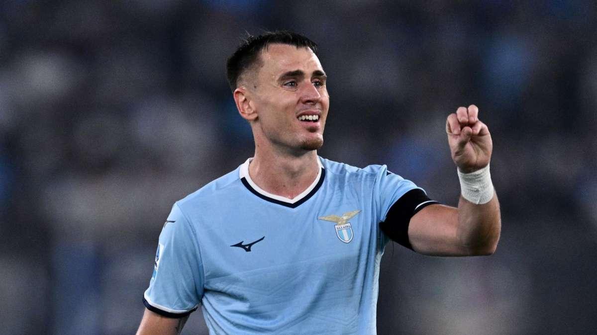 Lazio, il messaggio di Patric ai tifosi: "Ci avete emozionato, grazie!" - FOTO