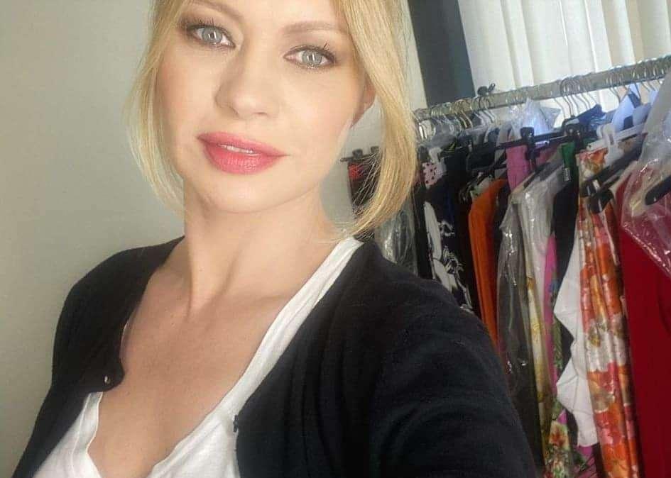 Lazio, Casini fa i complimenti ad Anna Falchi: "Sei contenta, eh?"