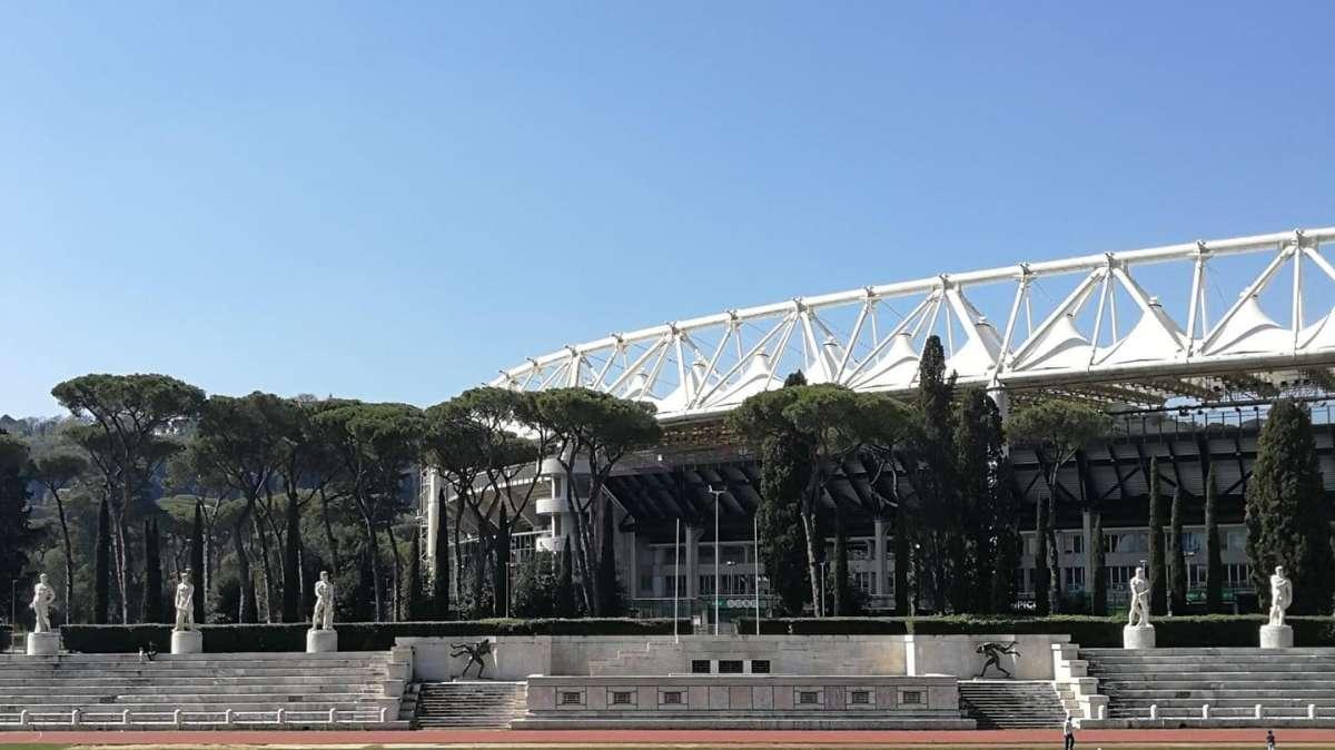 Bomber vs King, un calciotto contro la violenza sulle donne: in campo quattro ex Lazio - FOTO