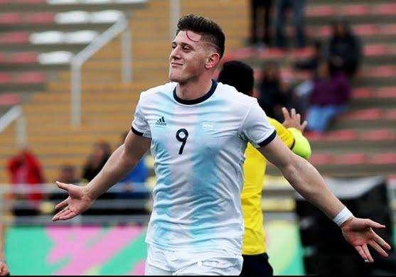 Calciomercato Lazio, aumenta la concorrenza per Gaich: le ultime