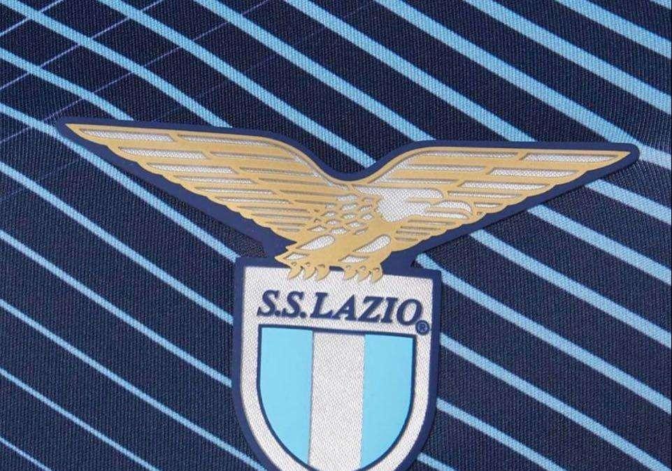 Lazio, esordio per la nuova terza maglia al San Paolo - FOTO