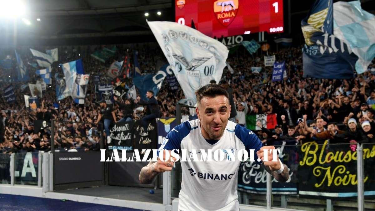 Roma - Lazio, Vecino pazzo di gioia per la vittoria e incantato dai tifosi - FOTO