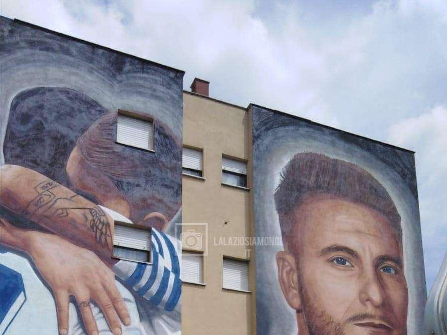 Lazio, il murales di Immobile torna a risplendere: ripulito dopo l'atto vandalico - FOTO