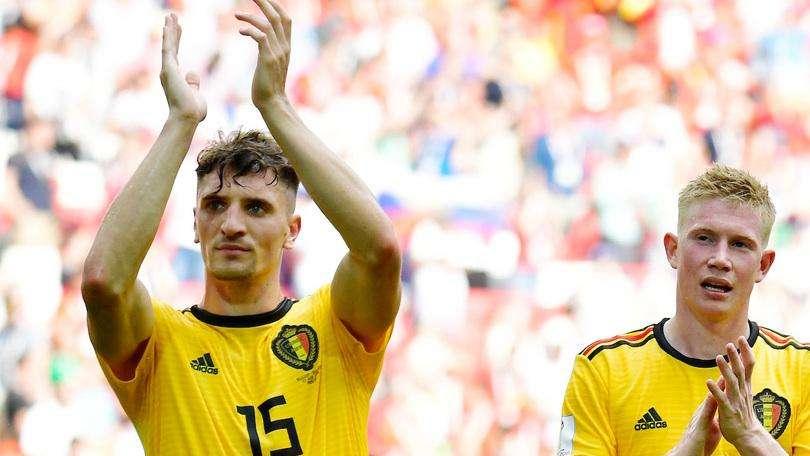 Borussia Dortmund, problemi per Meunier: esce dal campo zoppicando
