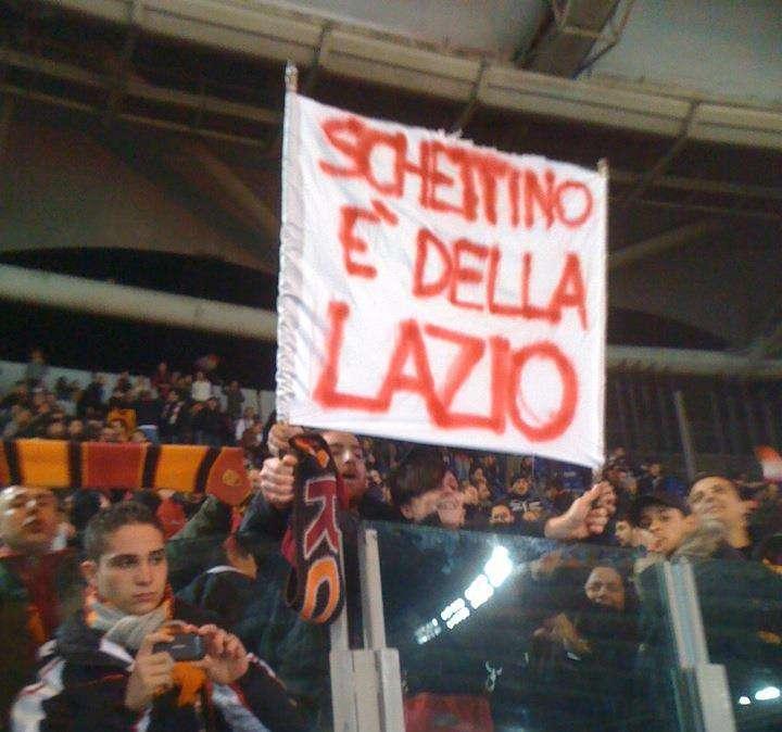 Quando l'idiozia prende il sopravvento sul buon senso: vergognoso striscione esposto stasera allo Stadio Olimpico