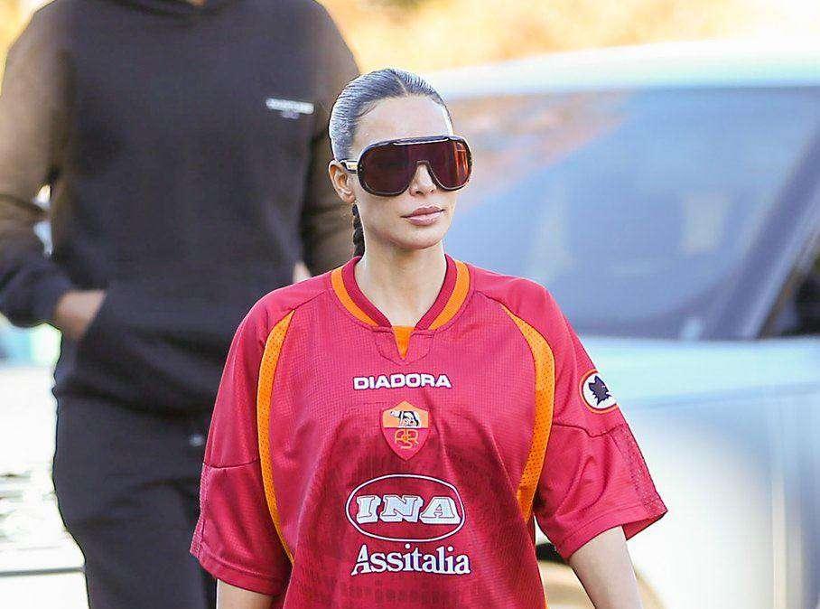 Kim Kardashian, ecco perché indossava la maglia della Roma