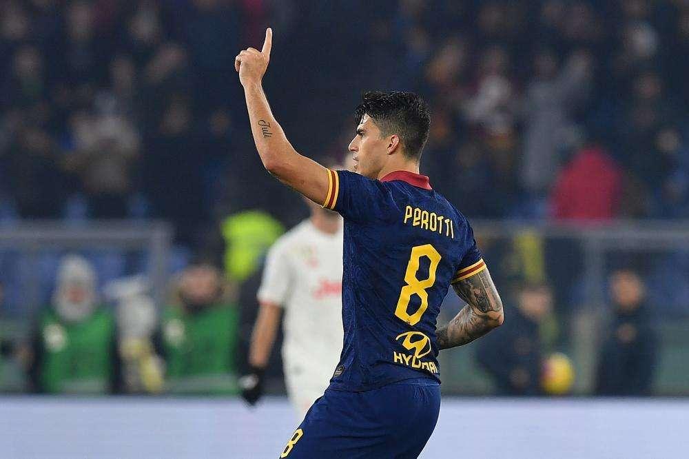 Roma, Perotti: "Importante allenarci a Trigoria, ma vogliamo tornare a giocare"