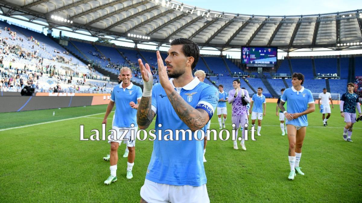 L'analisi de L'Equipe: "Lazio capolista a sorpresa, tifosi esasperati da Lotito"