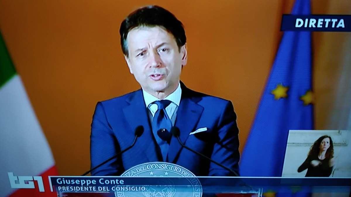 RIVIVI LA DIRETTA - Conte: "18, 25 maggio e 3 giugno, le novità. Anno fiscale bianco? Non ce lo possiamo permettere"