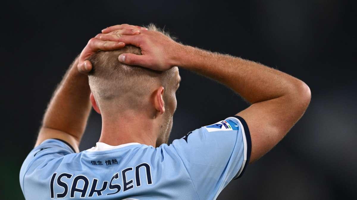 Lazio, la spinta europea passa dai piedi di Isaksen: il danese sa come si fa