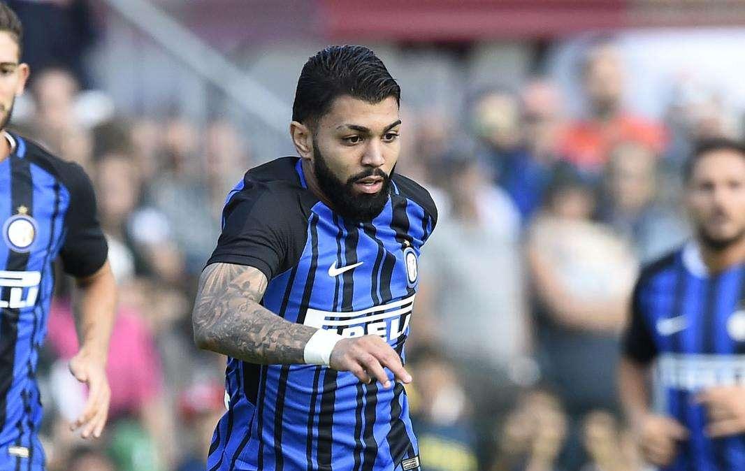 Gabigol finisce nei guai: l'ex Inter in un casinò clandestino con 200 persone