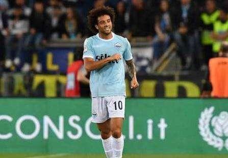 Lazio, l'amicizia con i tifosi del West Ham: F. Anderson e la bandiera - FOTO