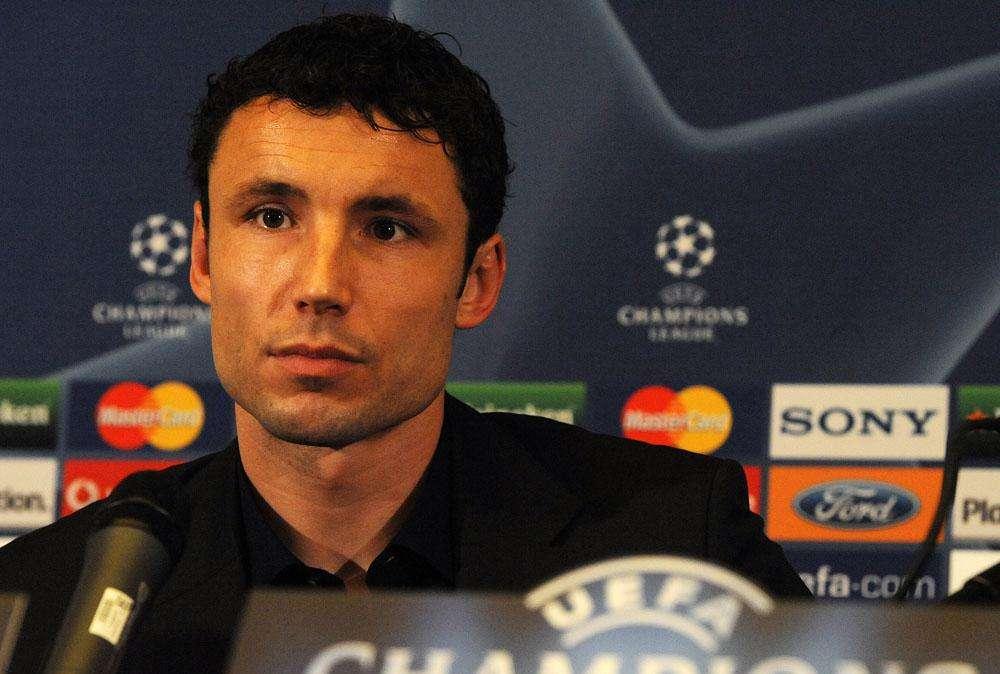 Niente Lazio per Van Bommel: rinnova fino al 2010