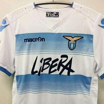 Sassuolo-Lazio, 'Libera' sulle maglie biancocelesti: ecco l'anteprima - FOTO
