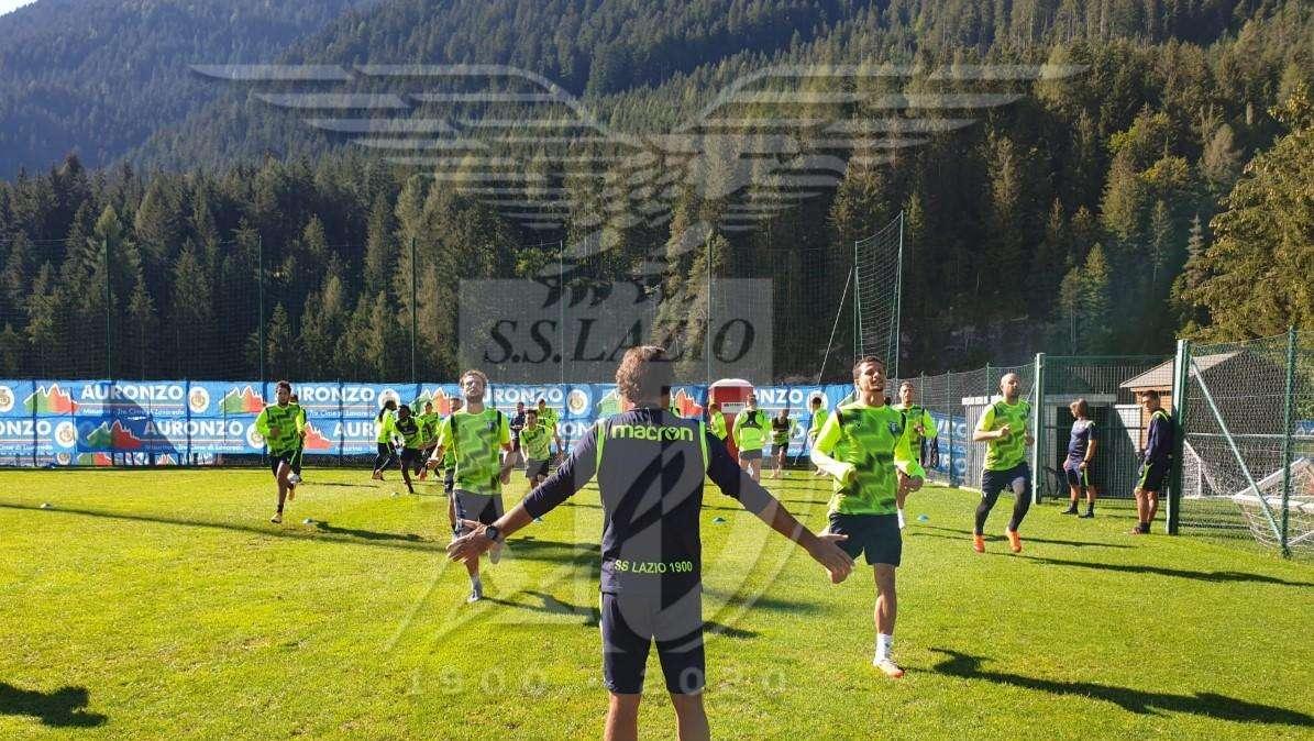 AURONZO GIORNO 11 - Angoli, punizioni e rigori. Lukaku c'è, Leiva differenziato