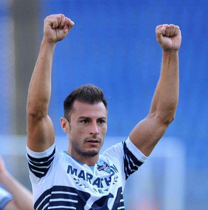 Lazio, l’ag. di Radu: "Aveva chiesto la cessione, poi ha prevalso l’amore"