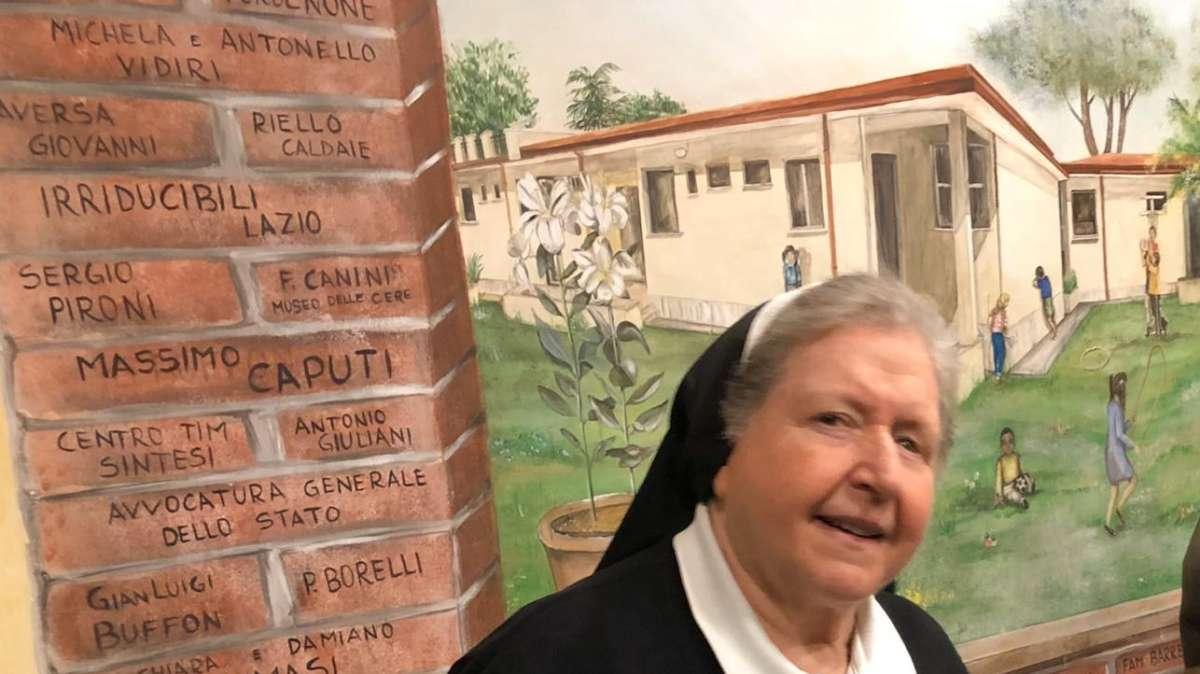 Festeggiamenti Roma, Suor Paola spiega: "Le mie parole un sano sfottò. Mi dispiace perché..."