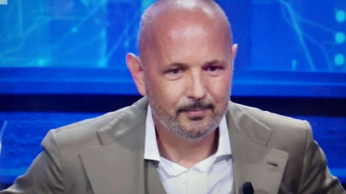 Lazio, Mihajlovic ai "Soliti Ignoti": "Sei della Roma? Nessuno è perfetto" - VIDEO