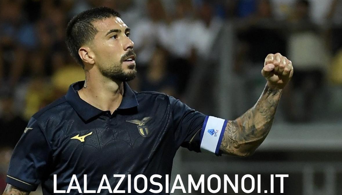 PAGELLE Frosinone - Lazio: Zaccagni decisivo, Ratkov entra bene. Cancellieri svogliato