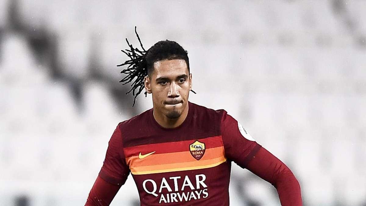 Calciomercato, l’Inter si inserisce per Smalling: la Roma rischia la beffa