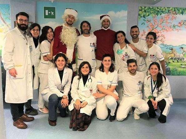 Lazio, Acerbi e Parolo: due “Babbi Natale” al Bambin Gesù - FOTO