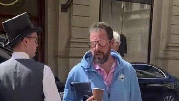 Adam Sandler con la felpa della Lazio: la società ripensa al 26 maggio - VIDEO