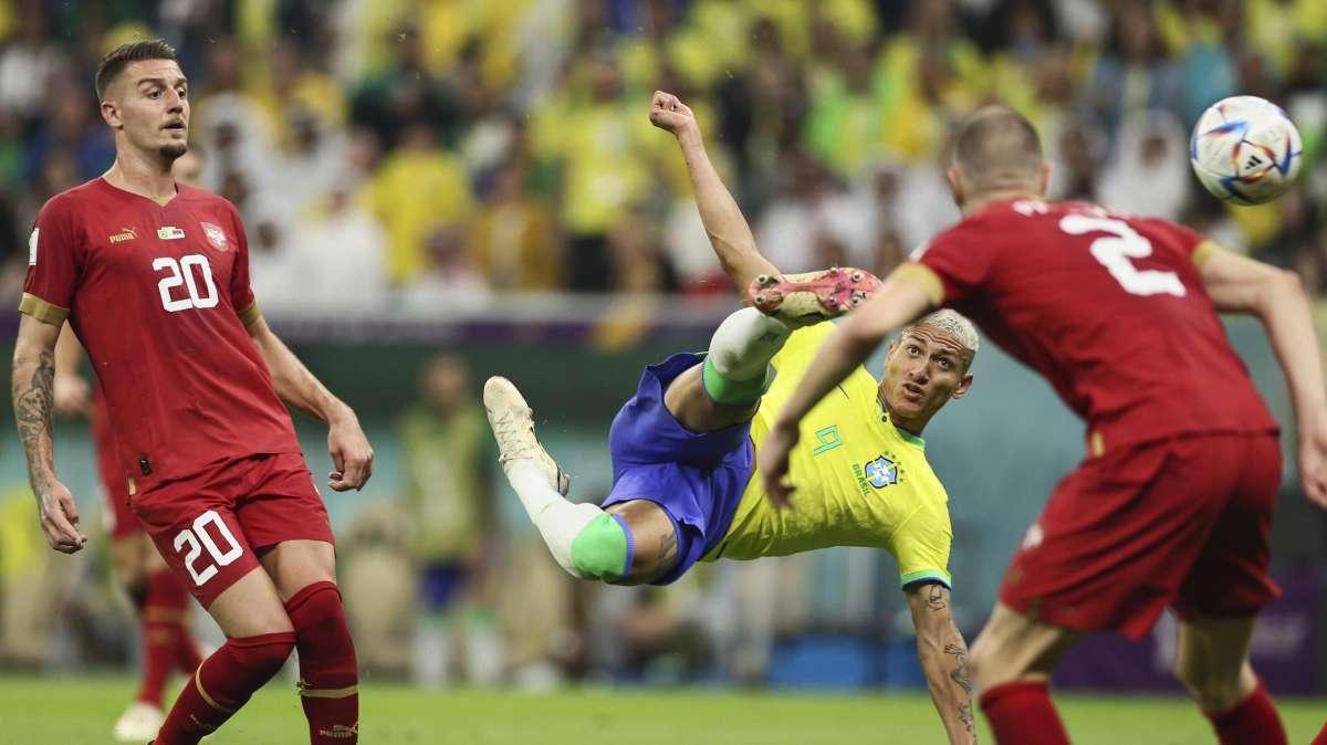 Milinkovic, il gol in Camerun - Serbia è una rarità: ecco perché