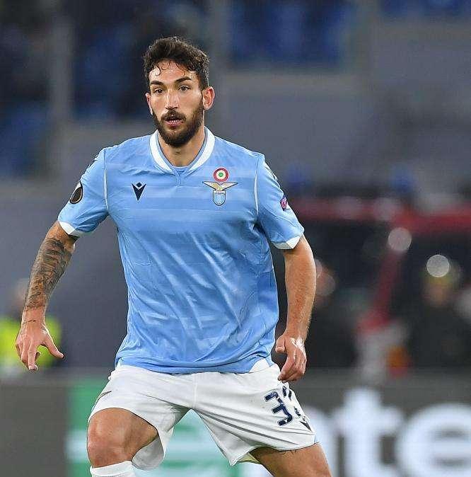 Lazio, Cataldi si fa tagliare i capelli da... Jack Sparrow - FT