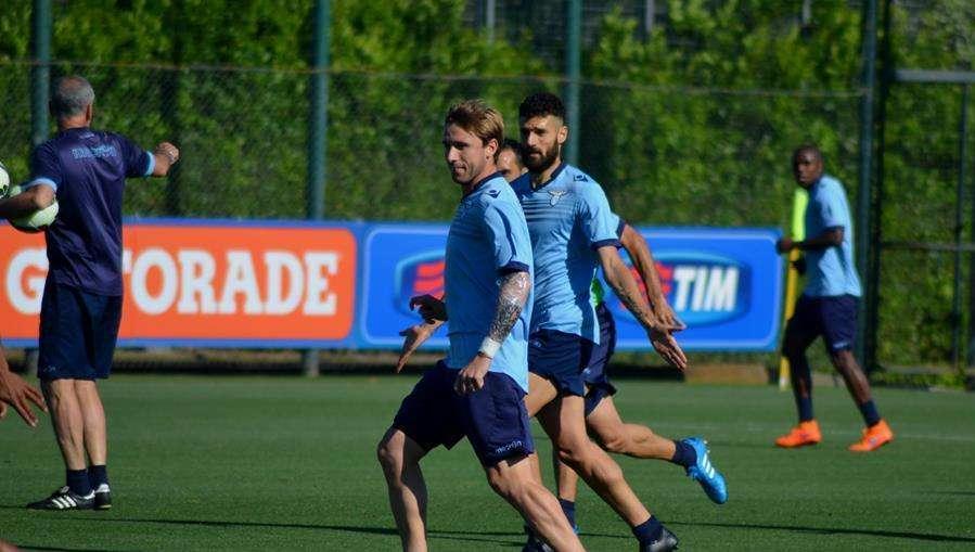 FORMELLO - Il ritiro è iniziato: Radu out, Biglia si ferma. E anche Lulic non si allena... - FOTO