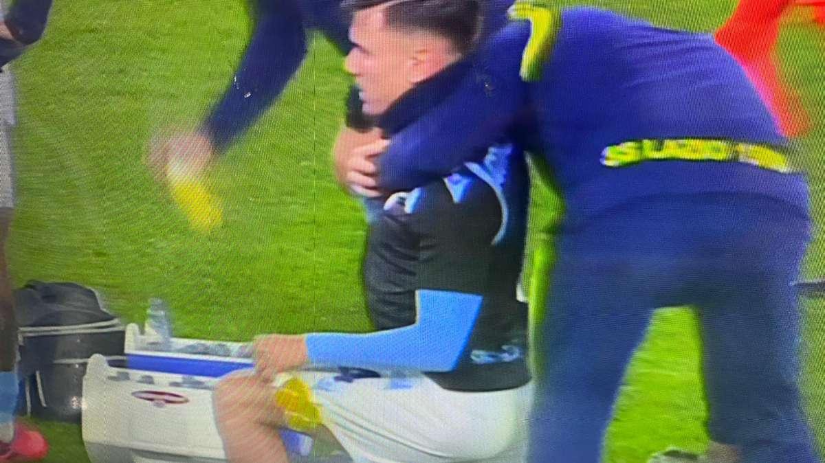 Lazio - Bologna, Patric non al meglio: cure alla coscia nel riscaldamento