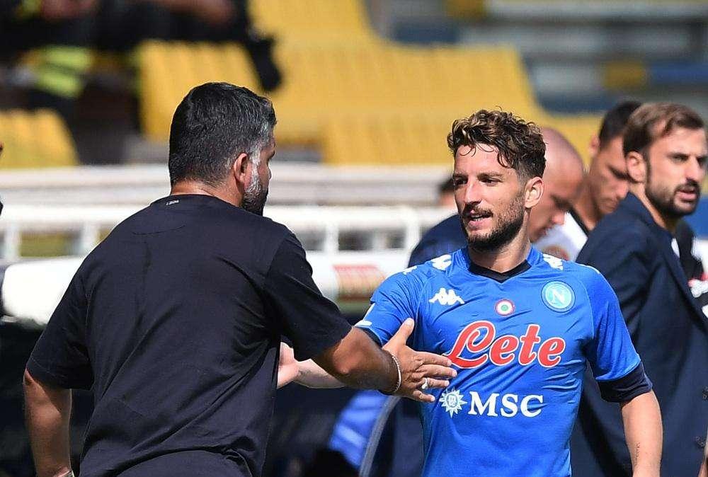 Napoli, terminato l'isolamento fiduciario dopo i tamponi negativi