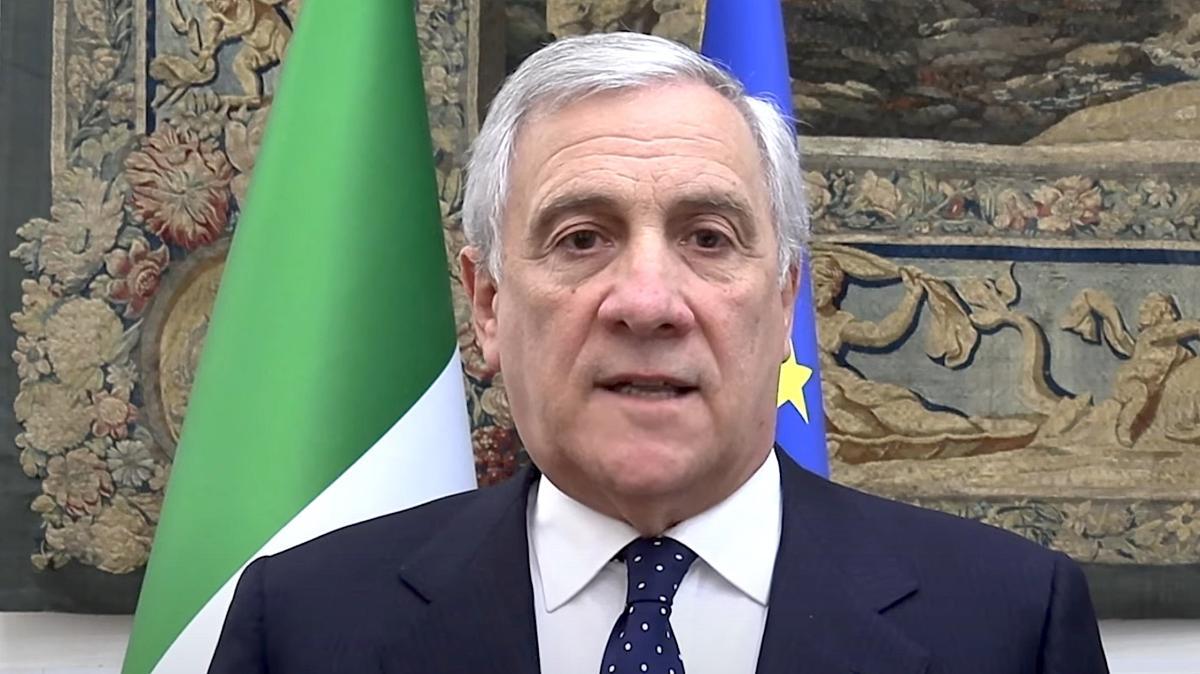 Lazio, la protesta dei tifosi arriva a Tajani: la posizione di Forza Italia