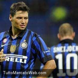 Zárate scalpita: "Credo che l'unico che non mi volesse alla Lazio fosse Reja... Ora sono all'Inter e voglio segnare alla Roma. Totti? I fenomeni sono altri... "