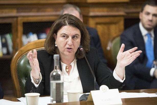 Governo: "Bonus 600 euro già a un milione di autonomi. Ad aprile 800 euro"