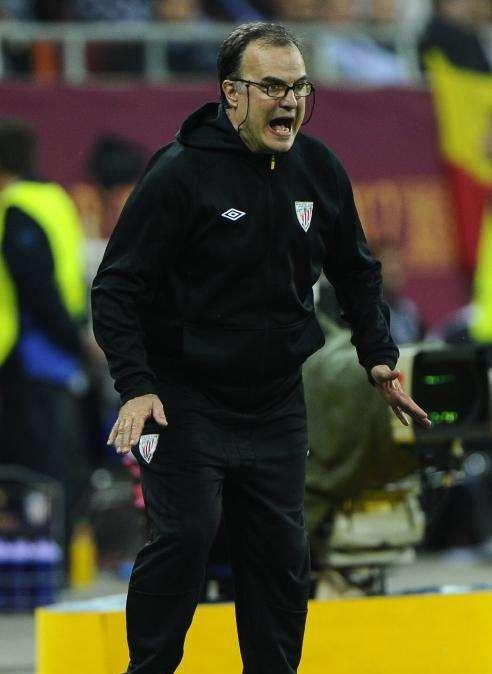 UFFICIALE - Bielsa sarà il nuovo allenatore del Lille: accordo biennale per il tecnico argentino
